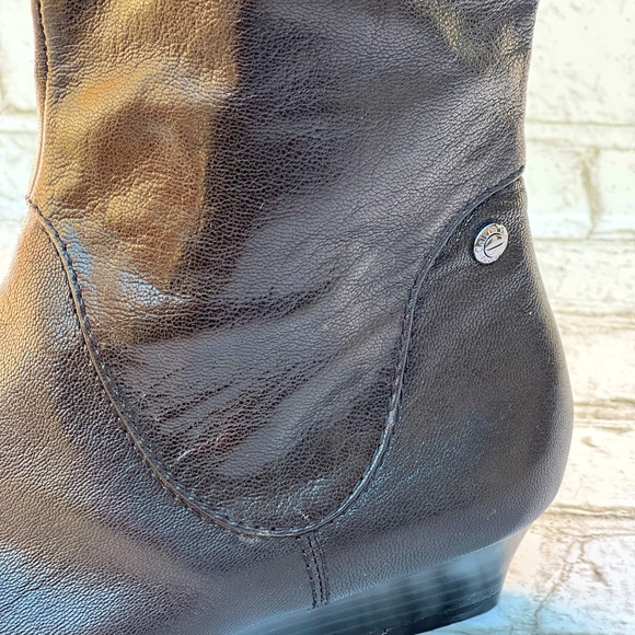 Calvin Klein brand new women’s boots, size 7.5 US - Picture 6 of 11